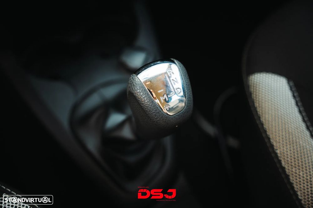 Dacia Sandero Stepway TCe 90 Easy-R Celebration - 13