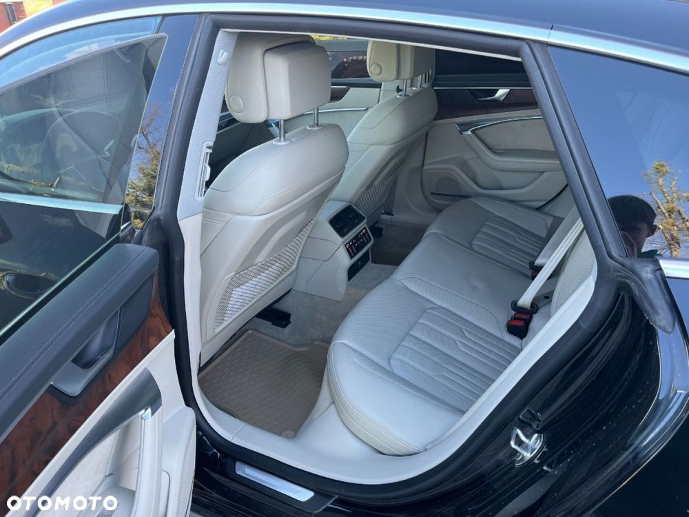 Audi A7 Sportback - 17