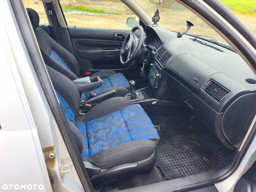 Volkswagen Golf 1.9 TDI - 11