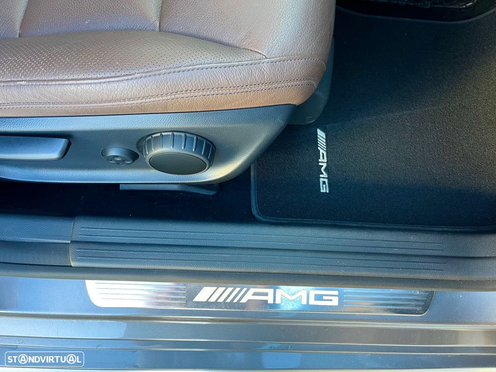 Mercedes-Benz CLA 45 AMG 4Matic 7G-DCT Orange Art Edition - 39