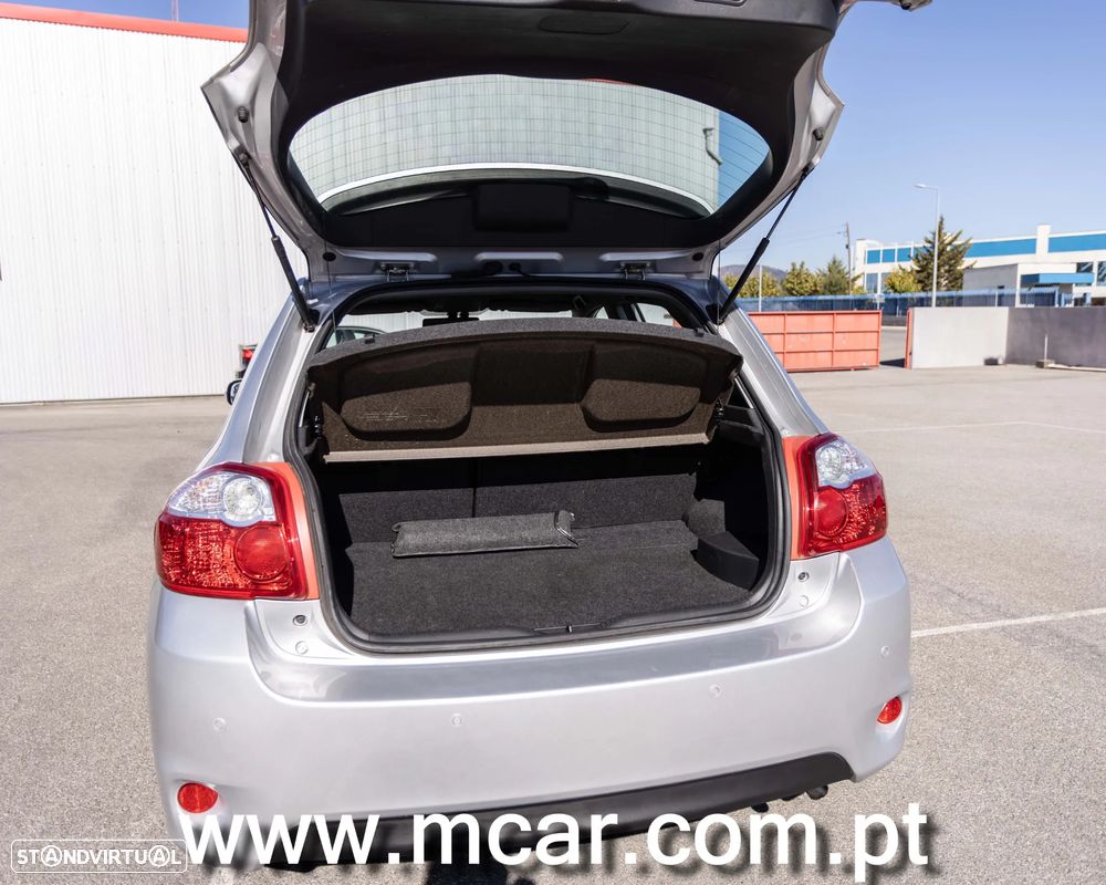 Toyota Auris - 14