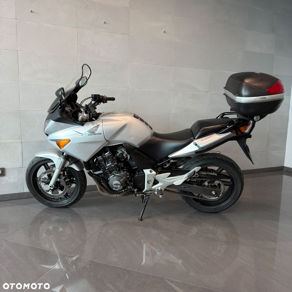 Honda CBF - 8
