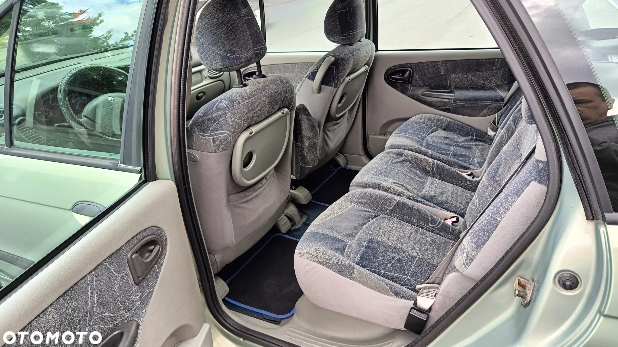 Renault Scenic 1.6 16V Privilege - 4