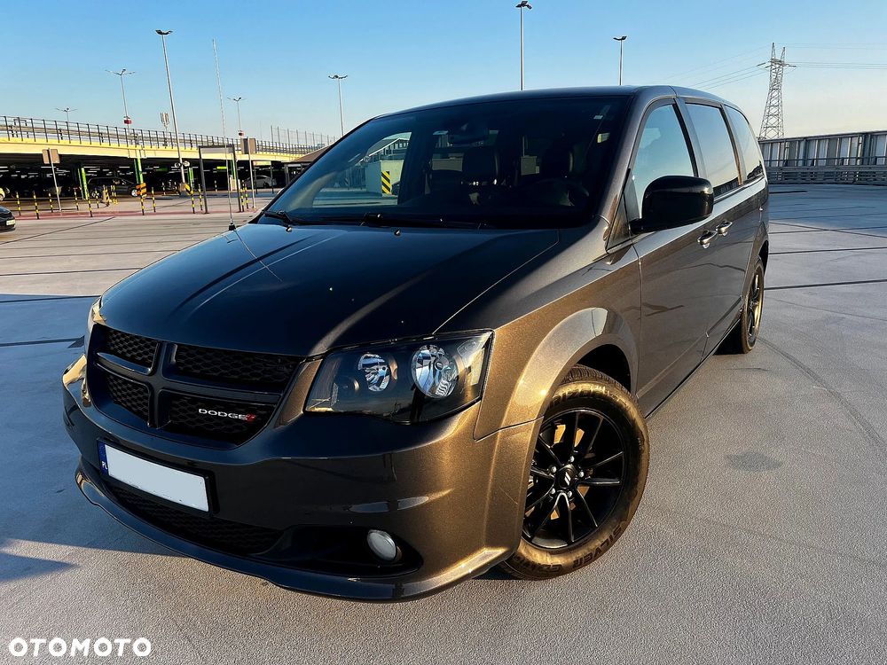 Dodge Grand Caravan - 9