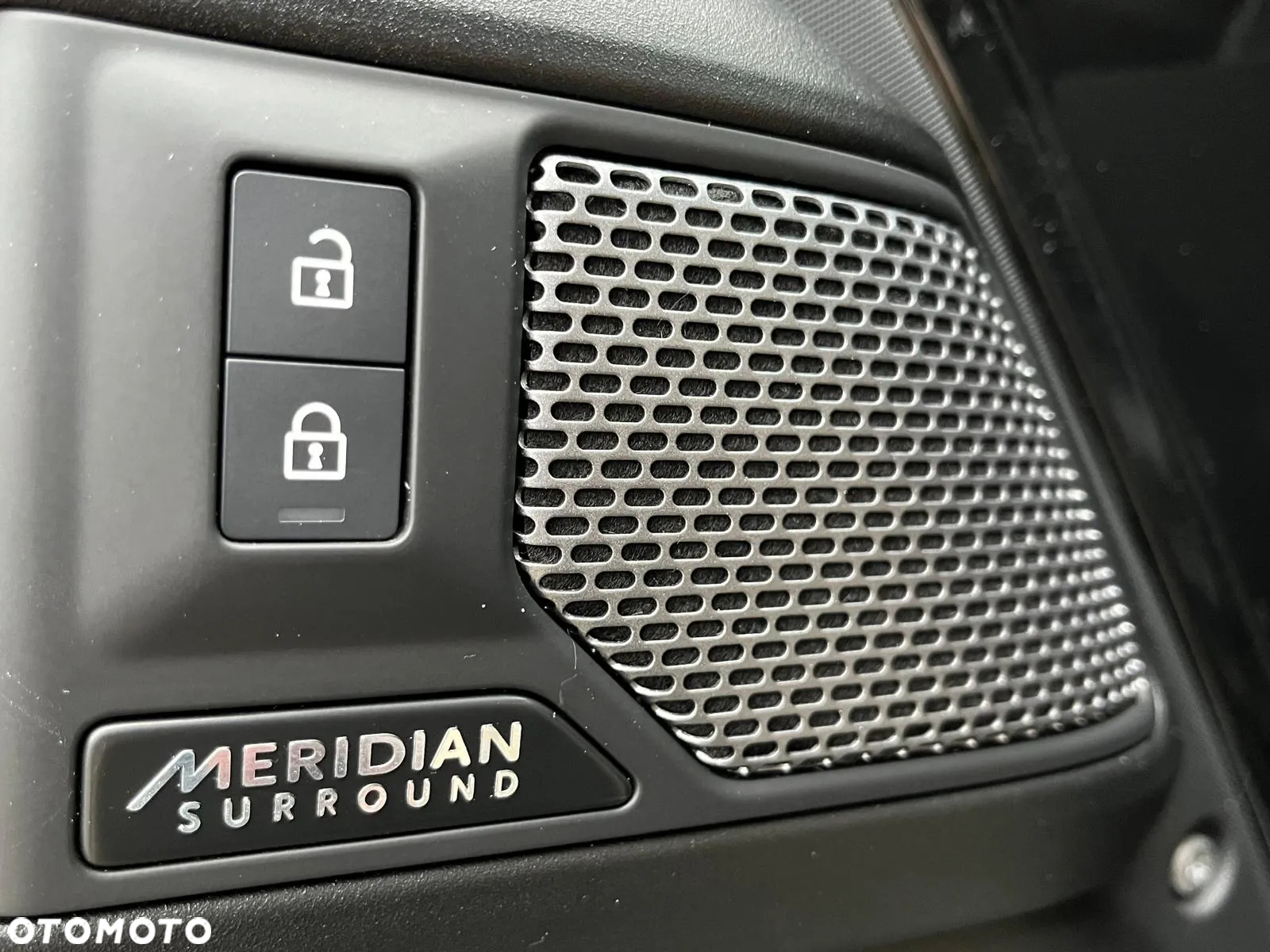 Land Rover Defender 90 5.0 P525 V8 - 16