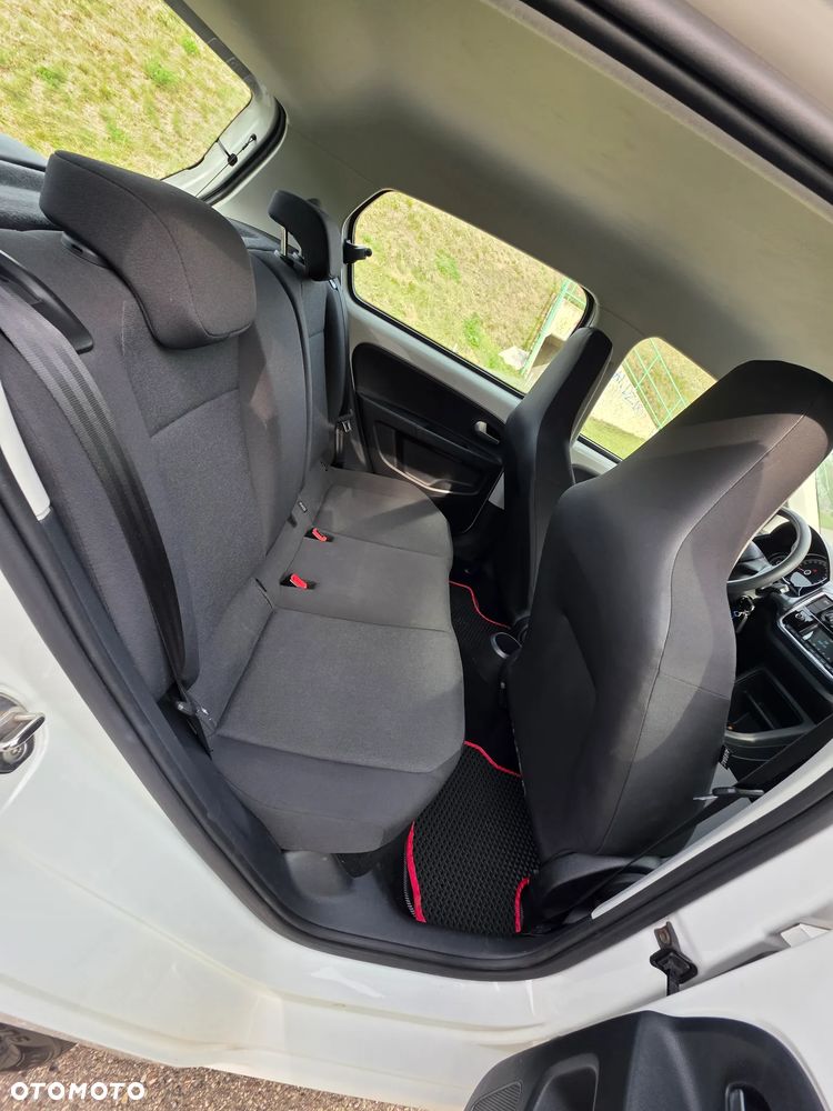 Volkswagen up! white style - 17