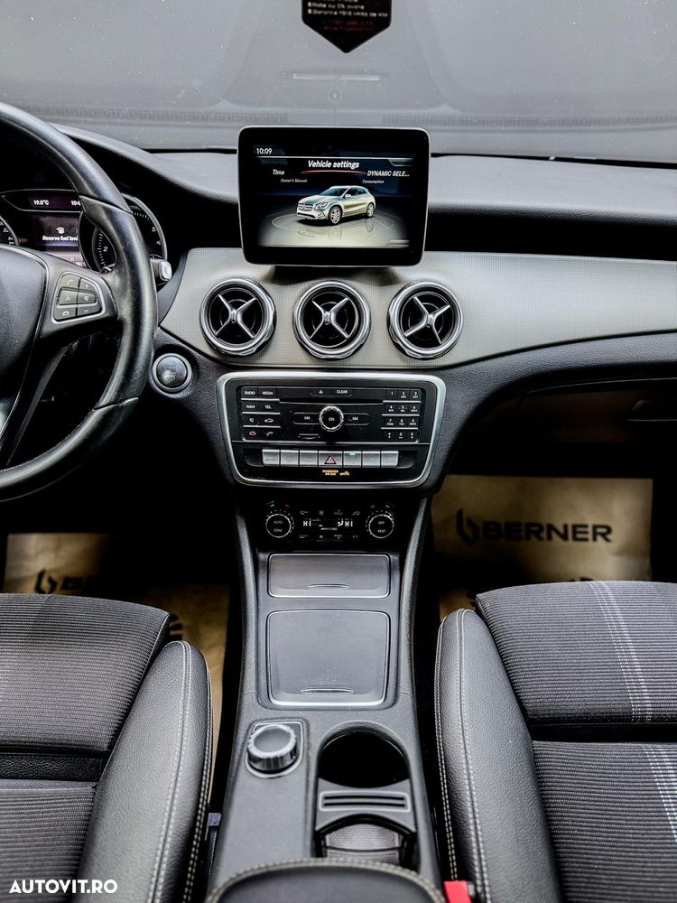 Mercedes-Benz GLA 220 d 7G-DCT AMG Line - 22