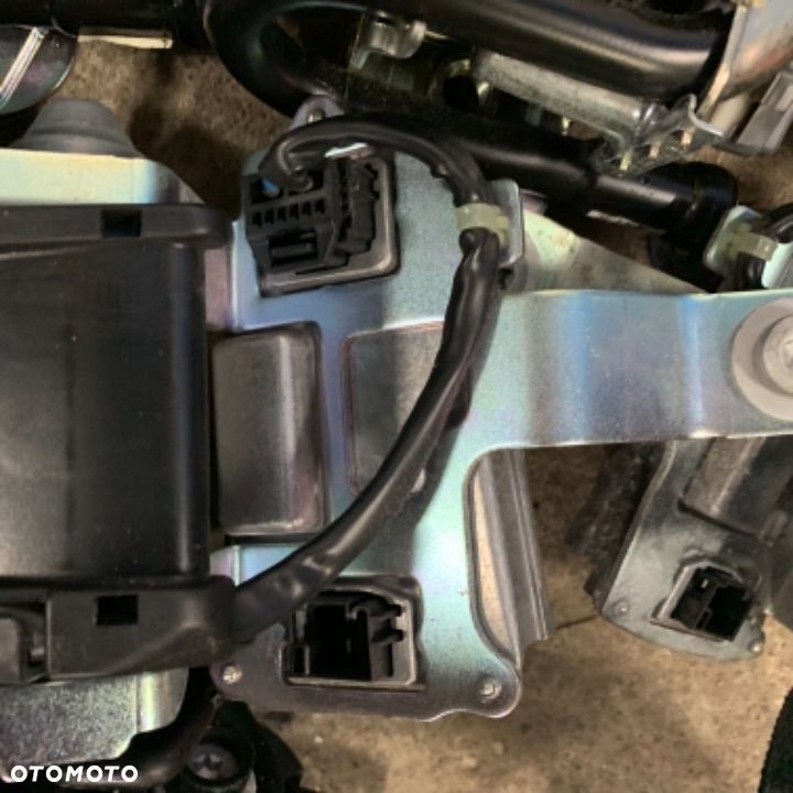 MERCEDES E 212 pas pasy bezpieczeństwa przód przednie ORYGINAŁ - 3