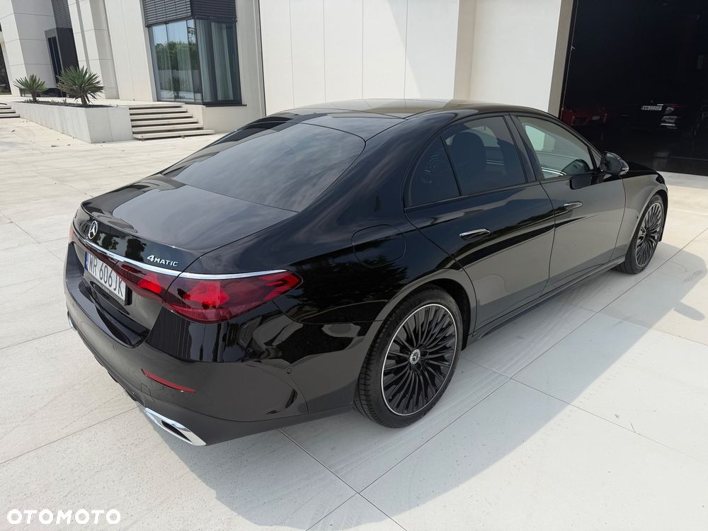 Mercedes-Benz Klasa E 220 d mHEV Exclusive 9G-Tronic - 4