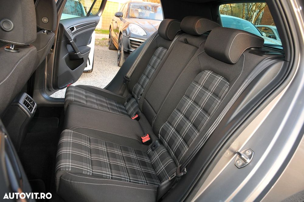 Volkswagen Golf GTD (BlueMotion Technology) DSG - 8