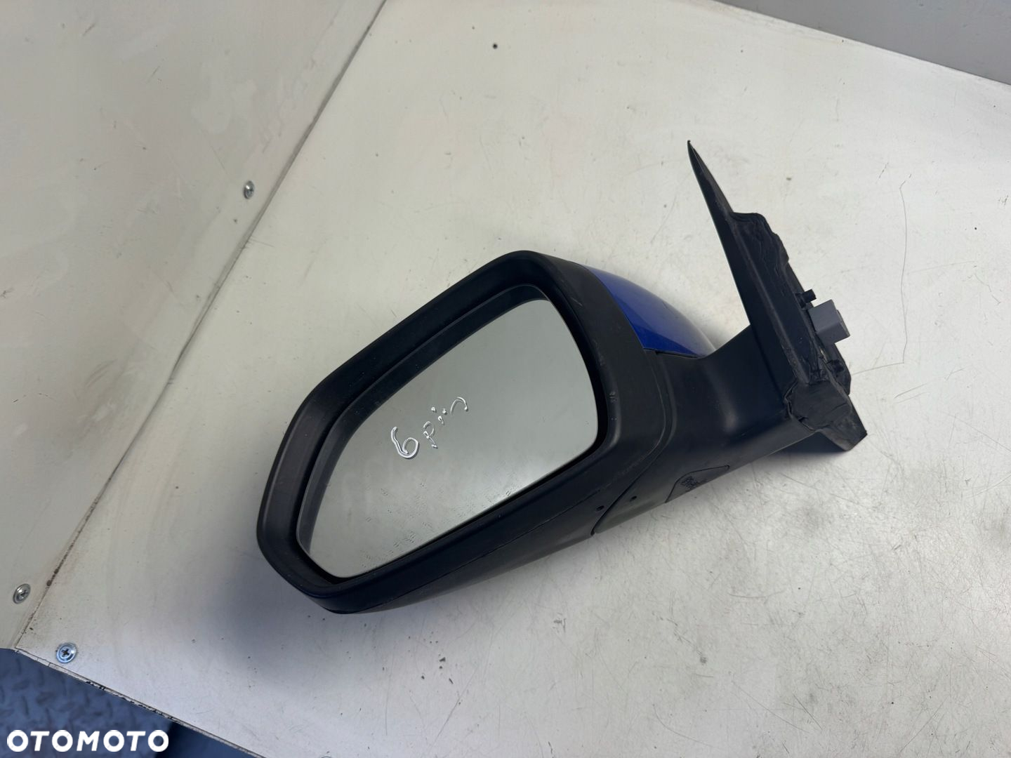 MG ZS LUSTERKO LEWE 6 PIN EU - 10