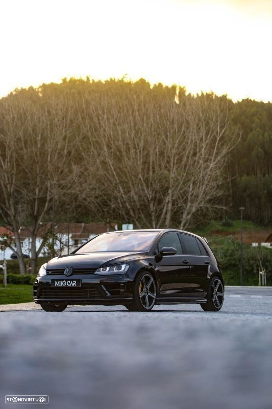 VW Golf 2.0 TSi R - 21