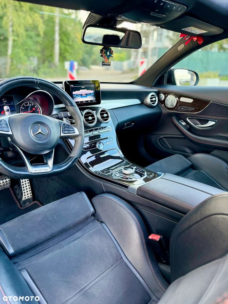 Mercedes-Benz Klasa C AMG 43 4-Matic - 14