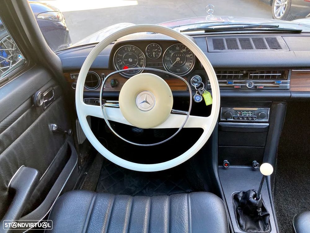 Mercedes-Benz 250 - 10