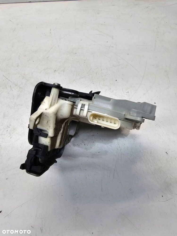 ZAMEK DRZWI LEWY TYŁ AUDI A4 B8 A5 Q5 8K0839015F 6 PIN - 3