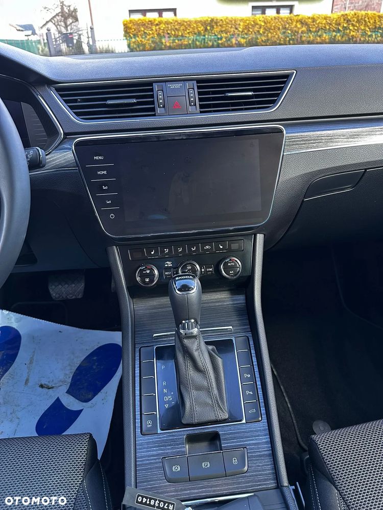 Skoda Superb 2.0 TDI SCR Ambition DSG - 11