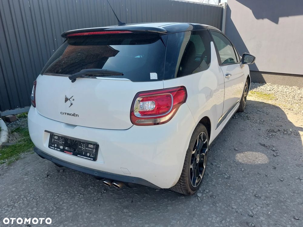 Citroën DS3 e-HDi 110 FAP SportChic - 4