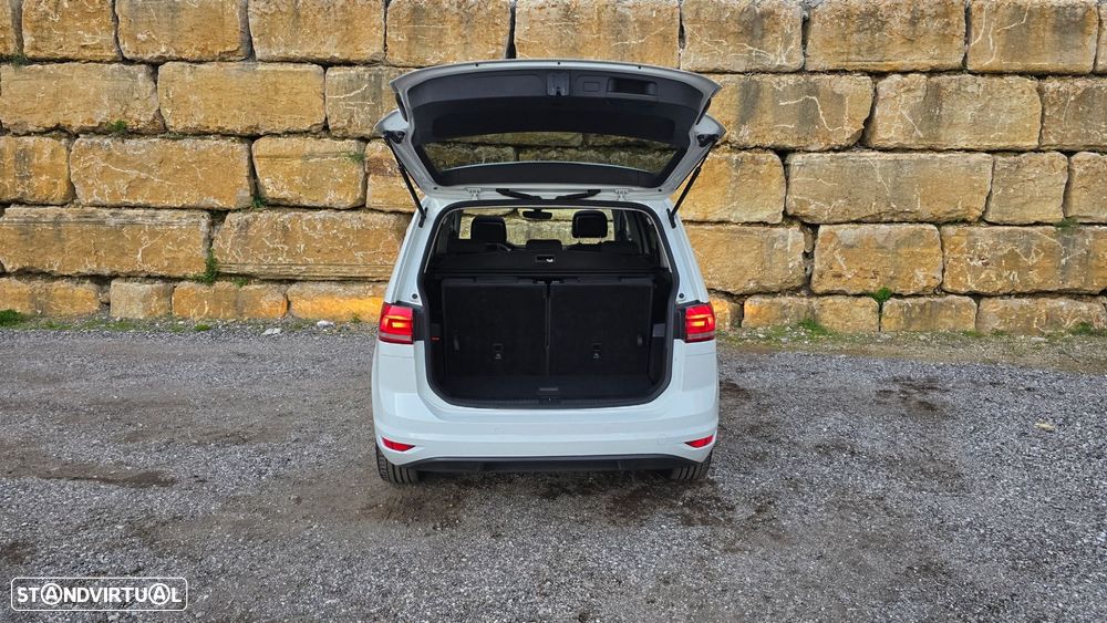 VW Touran 1.6 TDI Confortline - 39