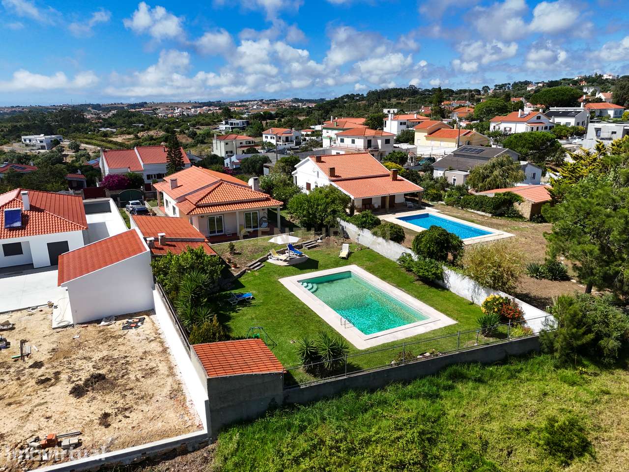 Moradia Isolada com Piscina em Lote de 908 m² | Sala Ampla | Jardim e - Grande imagem: 5/56