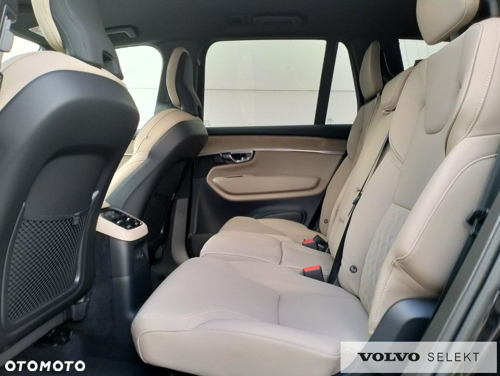 Volvo XC 90 - 13