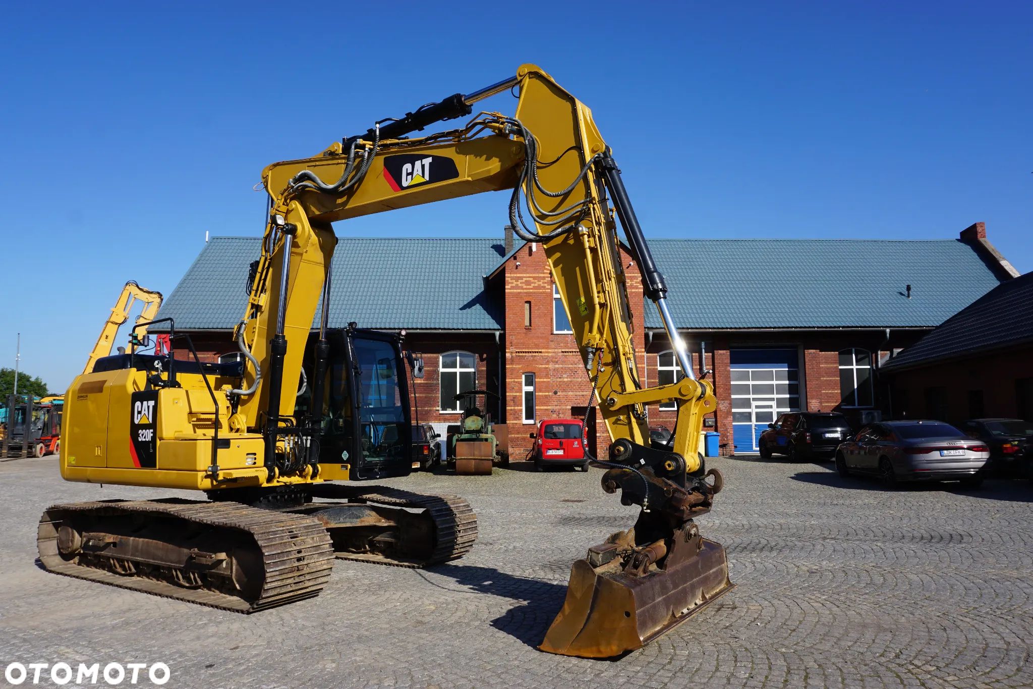 Caterpillar 320 FL - 1