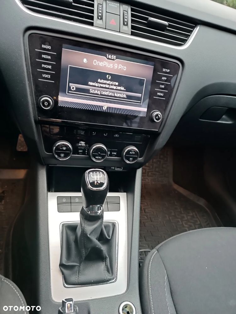 Skoda Octavia 1.6 TDI Ambition - 16