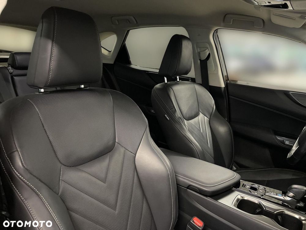 Lexus NX 350h Omotenashi AWD - 14