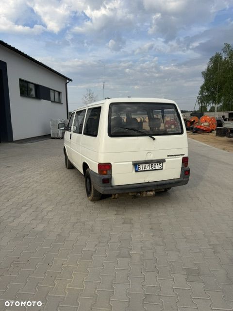 Volkswagen Transporter - 5