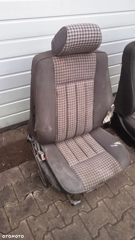 Fotel kierowcy pasażera Mercedes W124 - 3