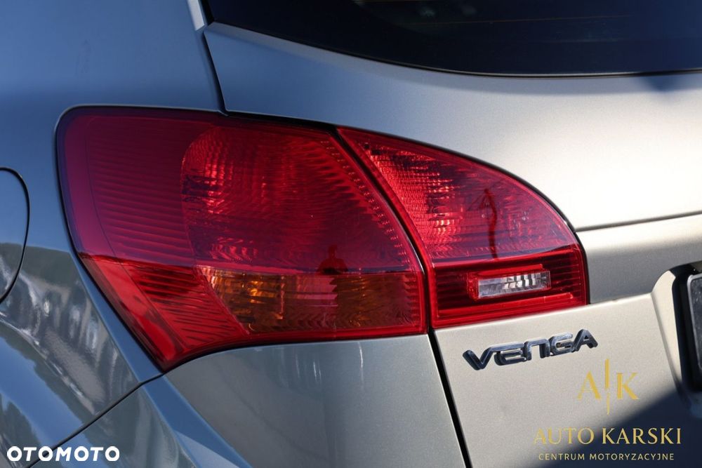 Kia Venga - 17
