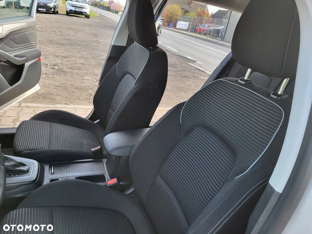 Ford Focus 1.0 EcoBoost Hybrid TITANIUM - 30