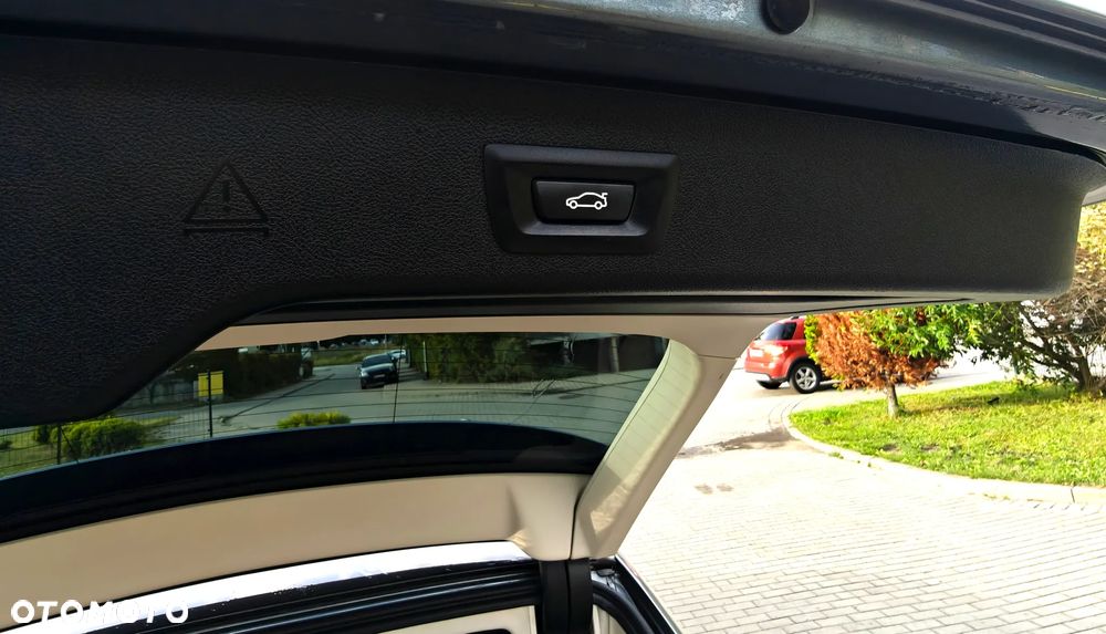 BMW Seria 5 520d M Sport Edition - 15
