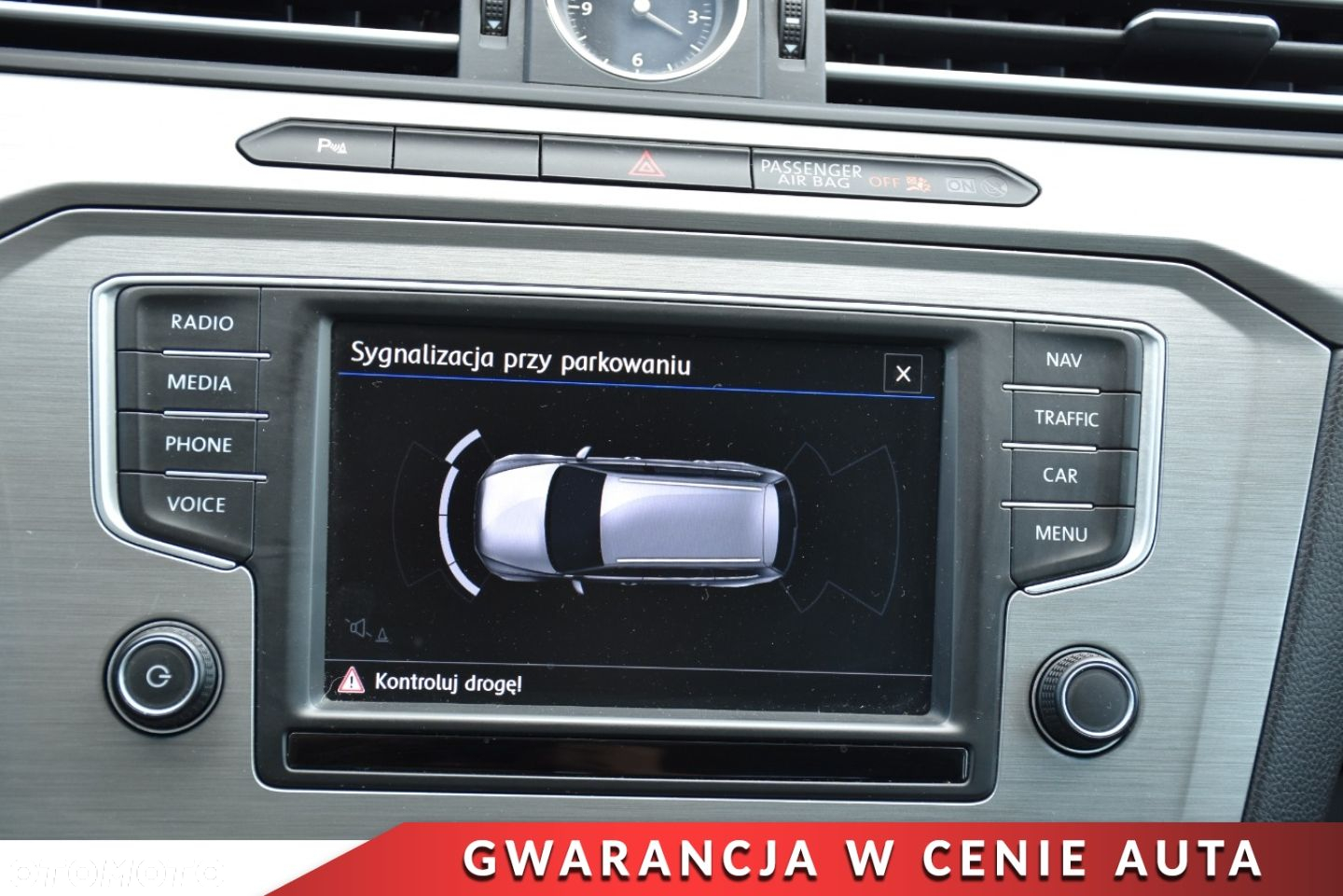 Volkswagen Passat - 12