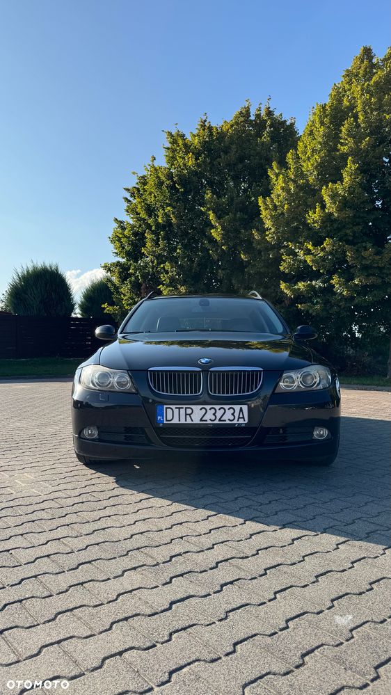 BMW Seria 3 325i - 5