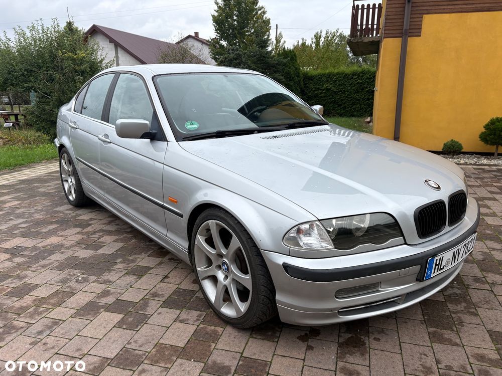 BMW Seria 3 328i - 12