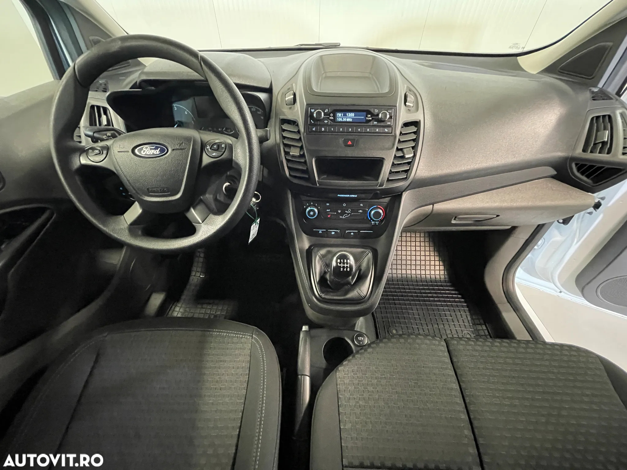 Ford Transit Connect - 6