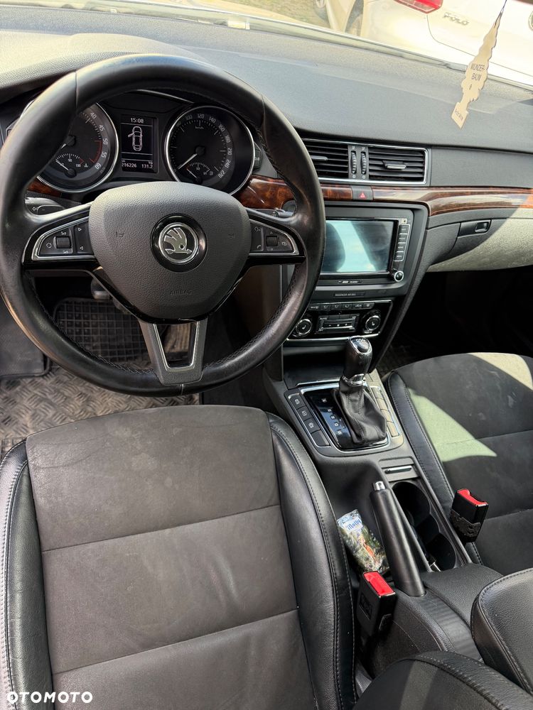 Skoda Superb 2.0 TDI Elegance DSG - 16