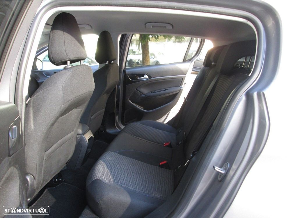 Peugeot 308 1.2 PureTech Active - 9