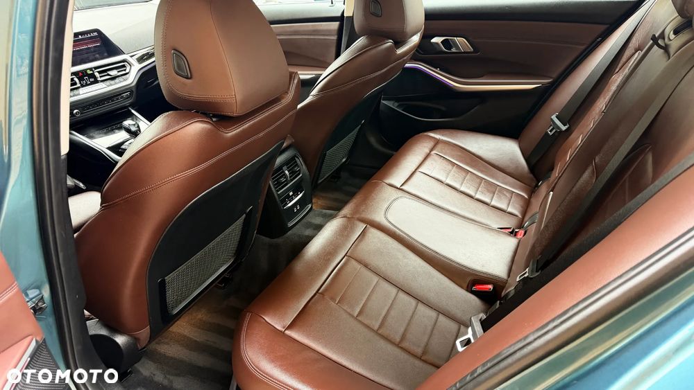 BMW Seria 3 320d MHEV Luxury Line - 21