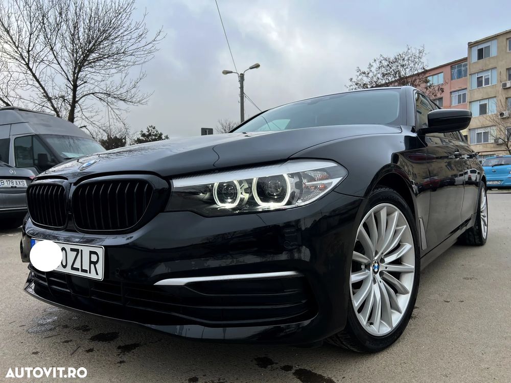BMW Seria 5 520d Aut. Luxury Line - 2