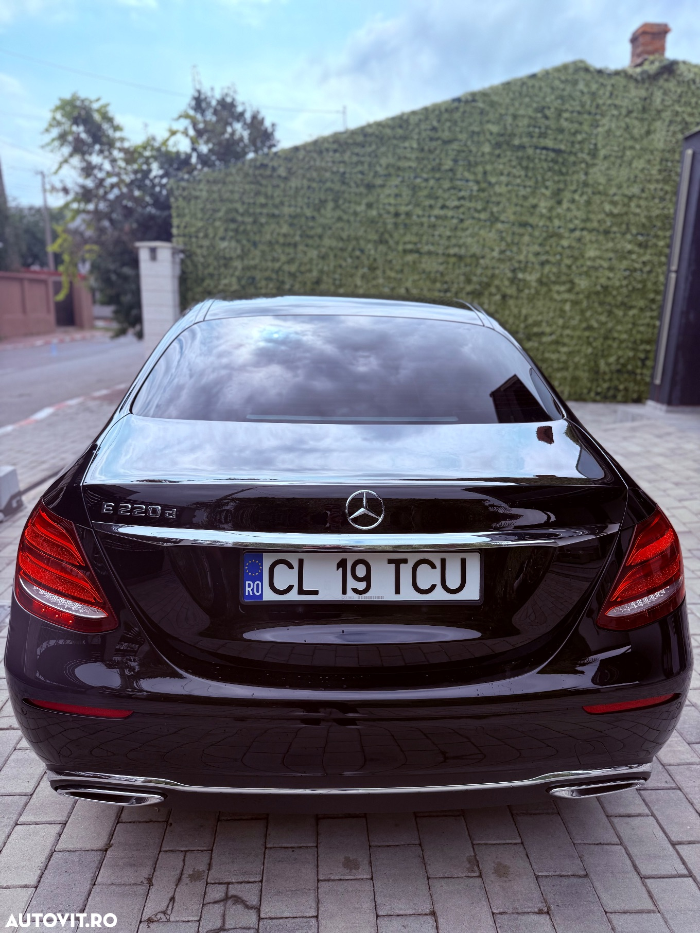 Mercedes-Benz E - 4
