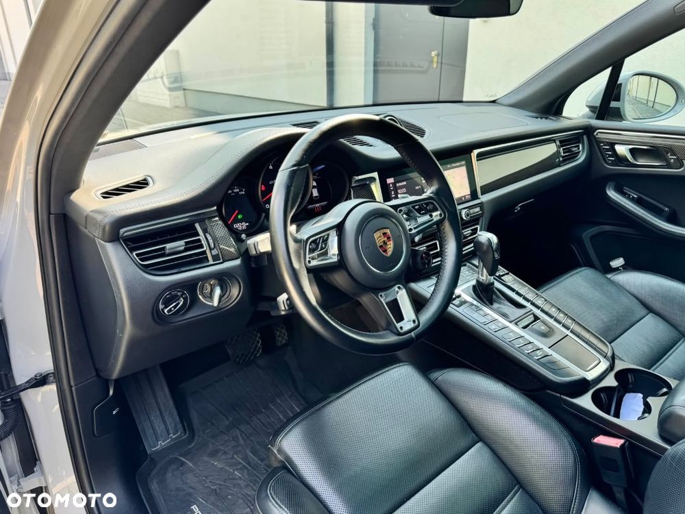 Porsche Macan GTS PDK - 4