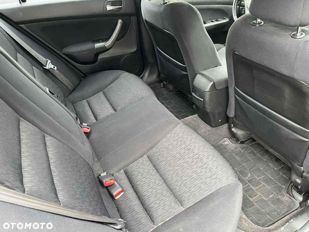 Honda Accord 2.0 Executive - 14