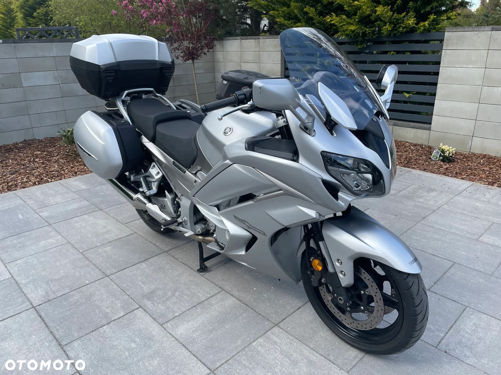 Yamaha FJR - 1
