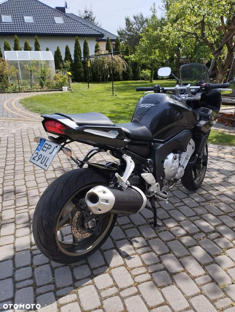 Yamaha FZ - 4