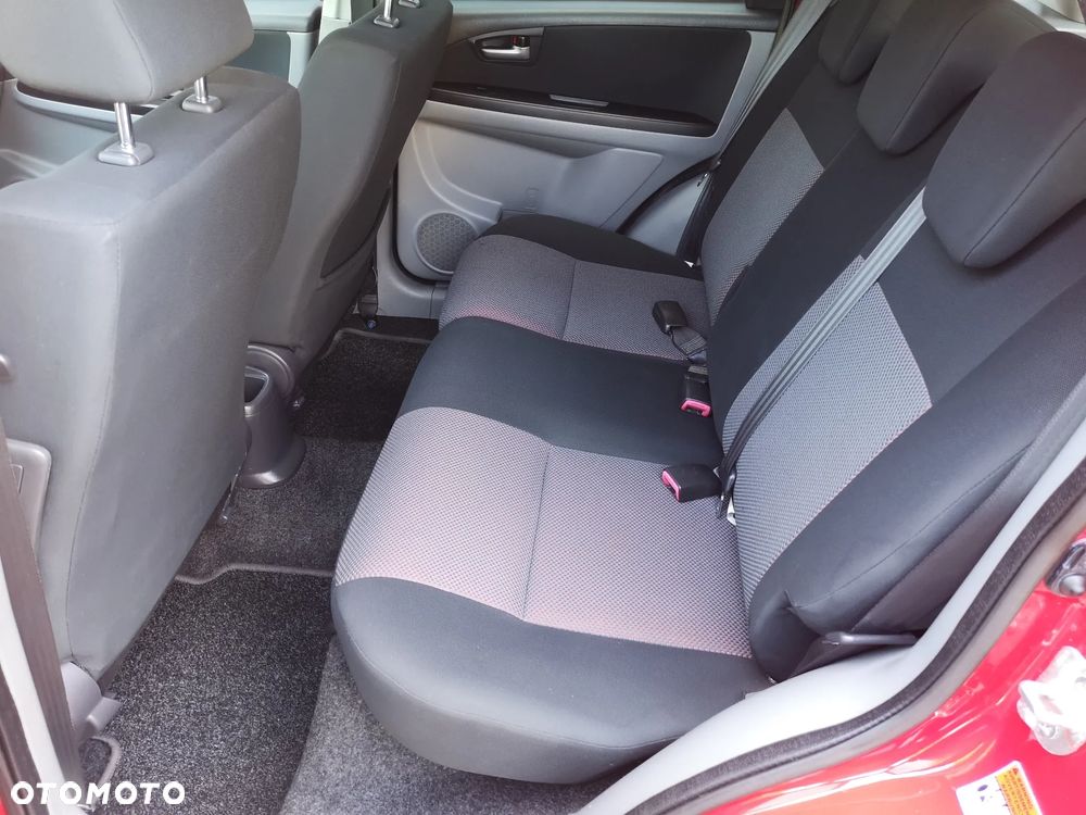 Suzuki SX4 1.6 VVT 4x4 Comfort - 24
