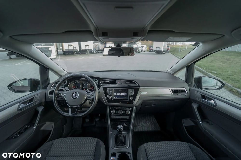 Volkswagen Touran 1.6 TDI SCR (BlueMotion Technology) Comfortline - 10