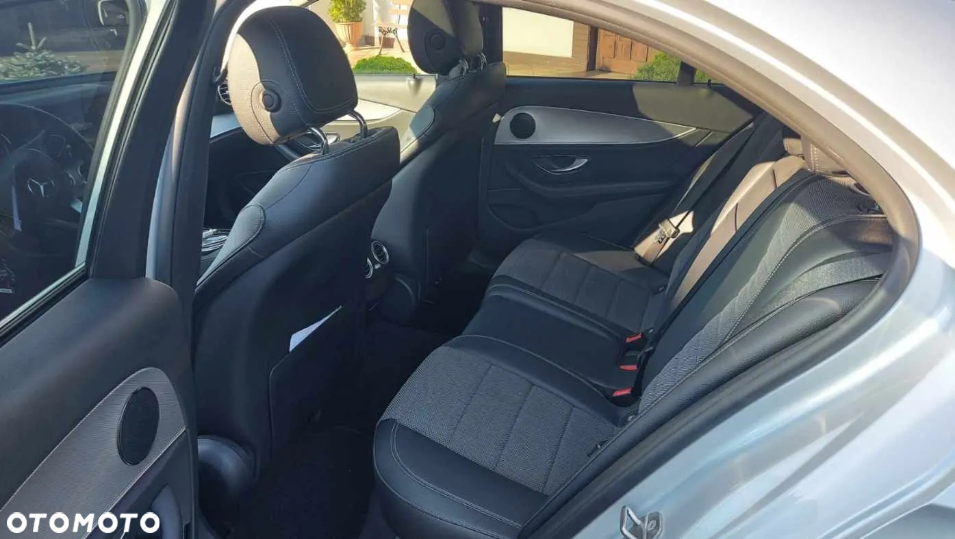 Mercedes-Benz Klasa E 250 9G-TRONIC - 14