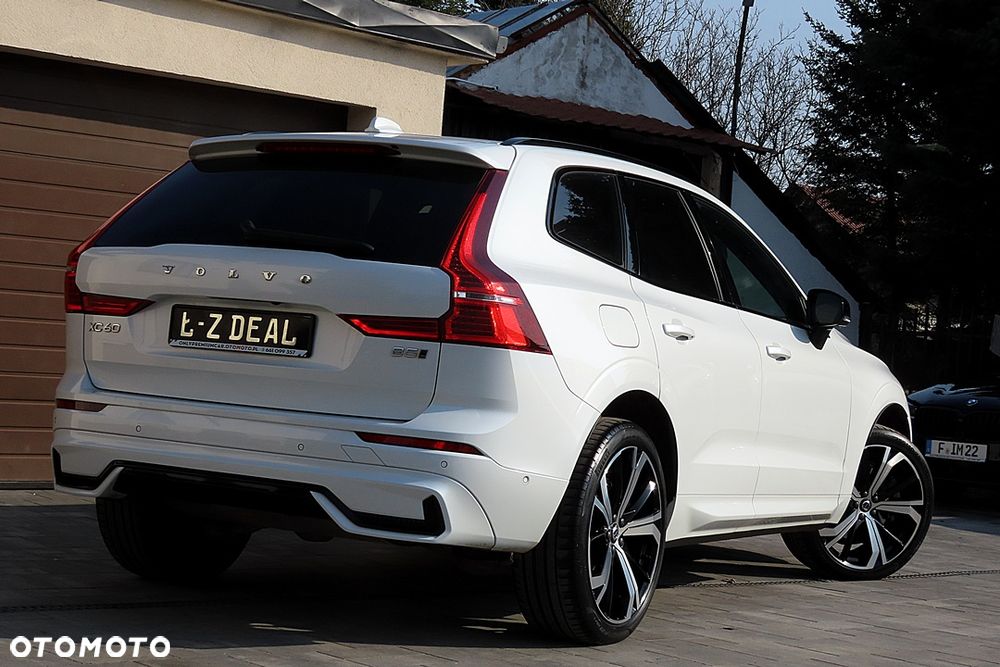 Volvo XC 60 B5 B AWD Ultimate Black Edition - 11