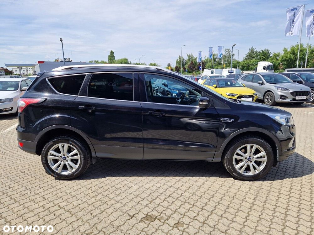 Ford Kuga - 10